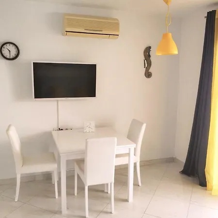Los Cristianos, Heated Pool, Wifi, Terrace